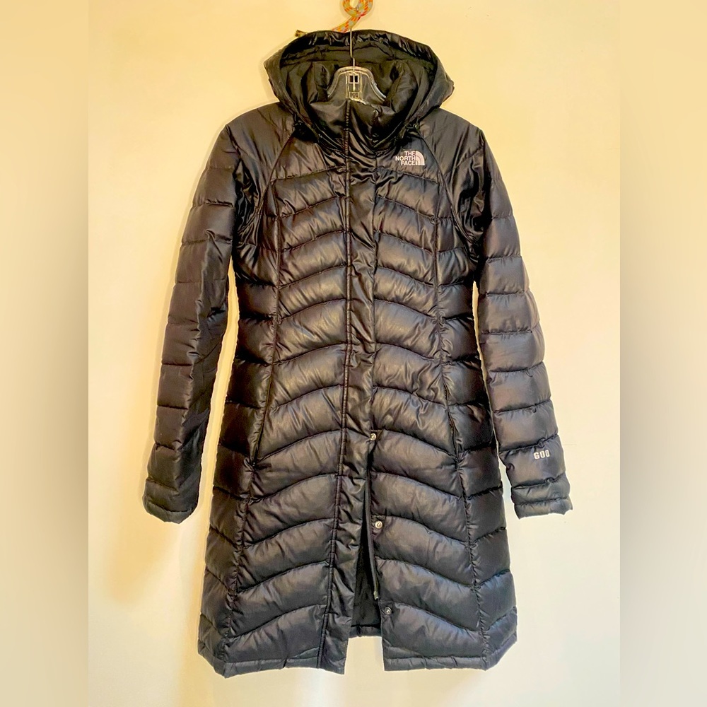 Women’s jacket, The north face down jacket XS black past knee length